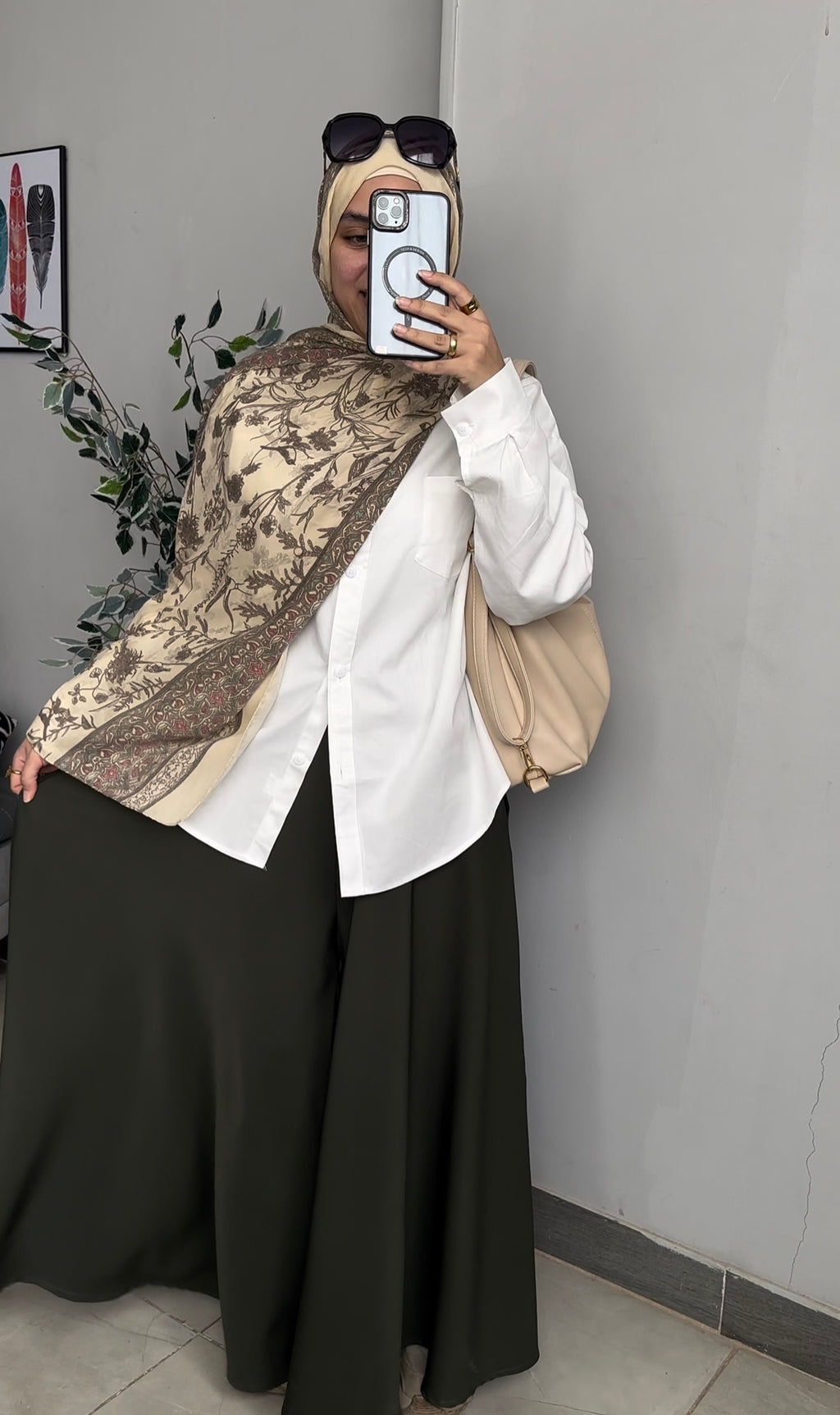 بنطلون جيبه كلوش زيتي جيشي