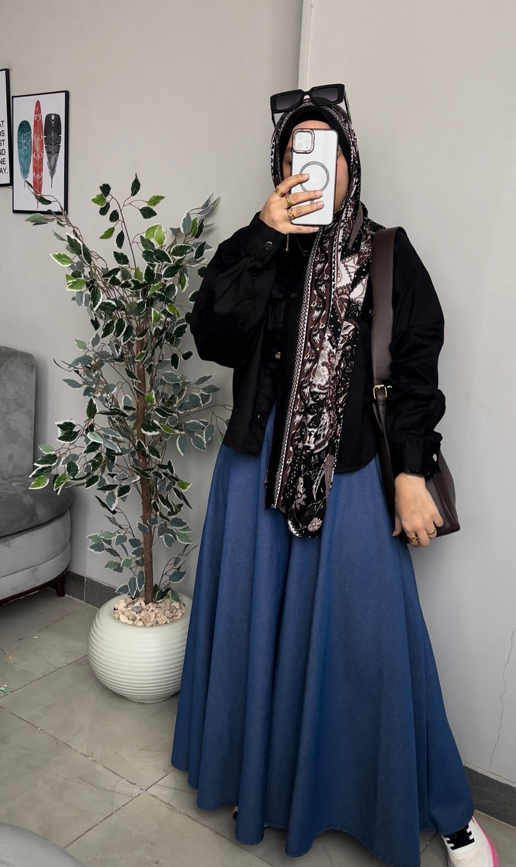 بنطلون جيبه كلوش جينز ازرق وسط